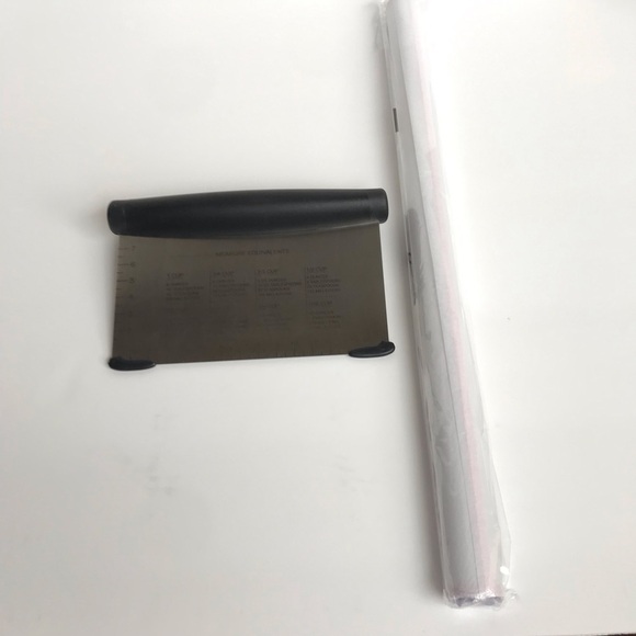 Nwt - Covotna, Set Of Silicone Pastry Mat And Stainless Steel Scrapper. - Picture 5 of 9